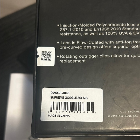 Supreme VUE Racing Goggles - Picture 8 of 8